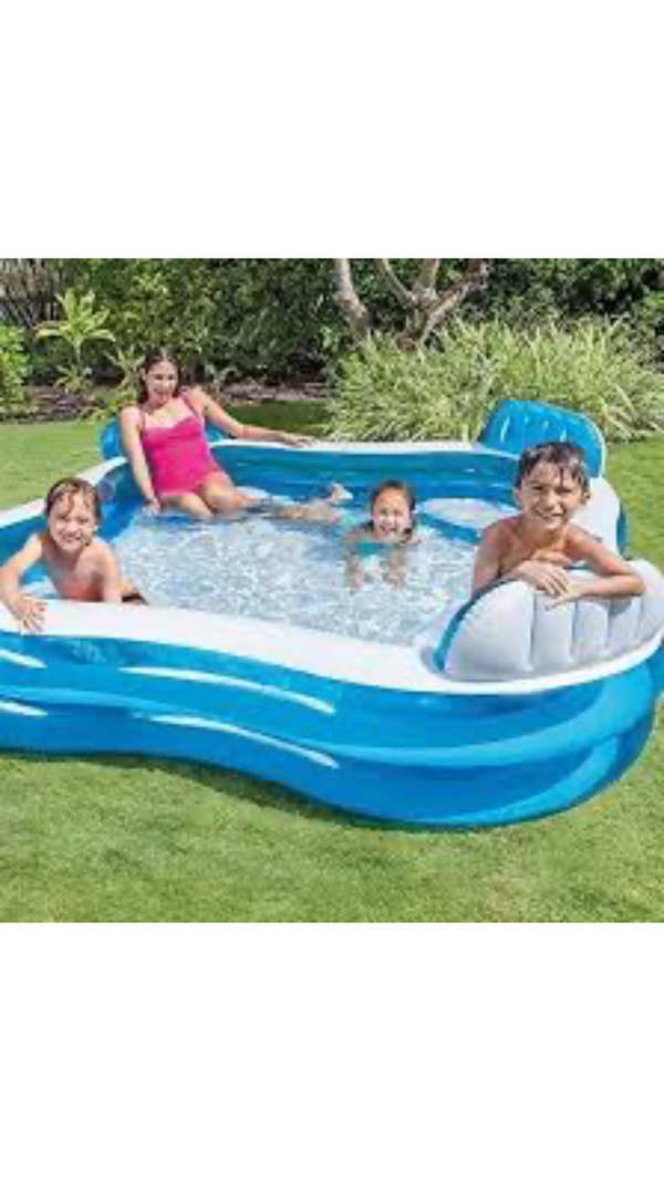 PISCINA INFLABLE FAMILIAR 229*229*66 REF:56475NP